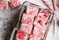 Candy Cane Cloud Bites