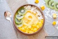 Tropical Mango Pineapple Smoothie Bowl