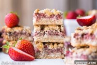 Paleo Vegan Strawberry Crumble Bars