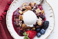 Plant-Based Gluten-Free Mixed Berry Crisp
