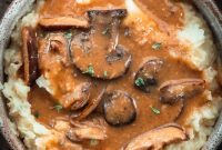 Hearty Vegan Mushroom Gravy