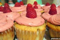 Seriously The Best White Chocolate Raspberry Cupcakes