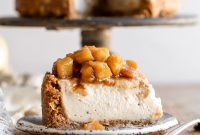 Vegan Apple Crumble Cheesecake with a Gluten-Free Oat Base