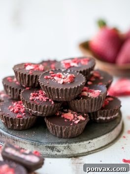 A vibrant photo of the finished Chocolate Strawberry Cups, ready to be served. Perfect for a healthy dessert.