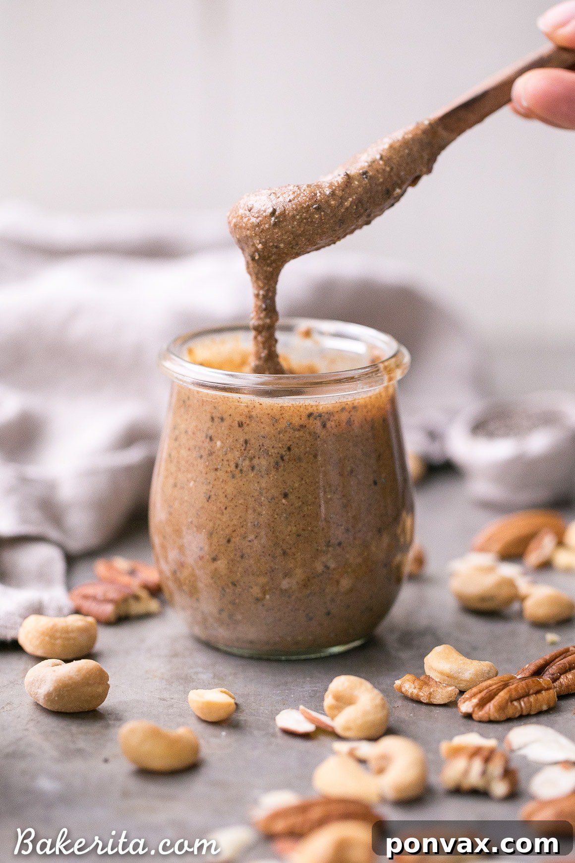 Powerhouse Seed Nut Butter 7 This Super Seed Nut Butter is made with a variety of nuts and seeds, creating a smooth and creamy spread that's super flavorful and loaded with nutrients. This delicious homemade nut + seed butter comes together quickly in a blender or food processor.