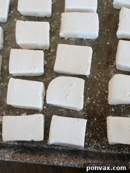 Fluffy Homemade Mallow Magic 2 Fluffy homemade vanilla marshmallows