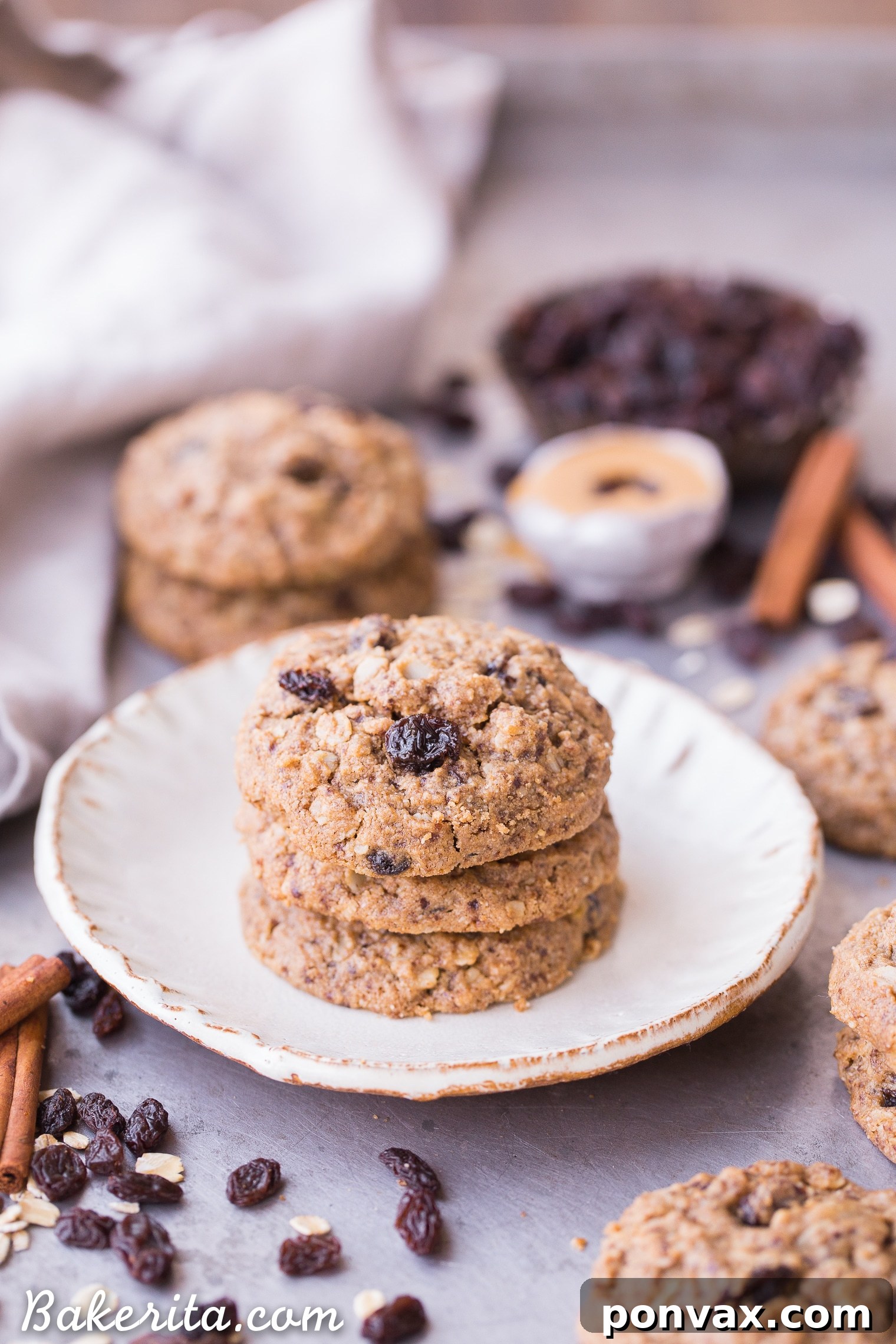 Guilt-Free Oatmeal Raisin Bliss 6 These Peanut Butter Oatmeal Raisin Cookies are the best oatmeal raisin cookies I've ever had! They're incredibly soft and chewy, with crispy edges and MAJOR peanut butter flavor. You won't believe they're gluten-free, refined sugar-free and vegan.