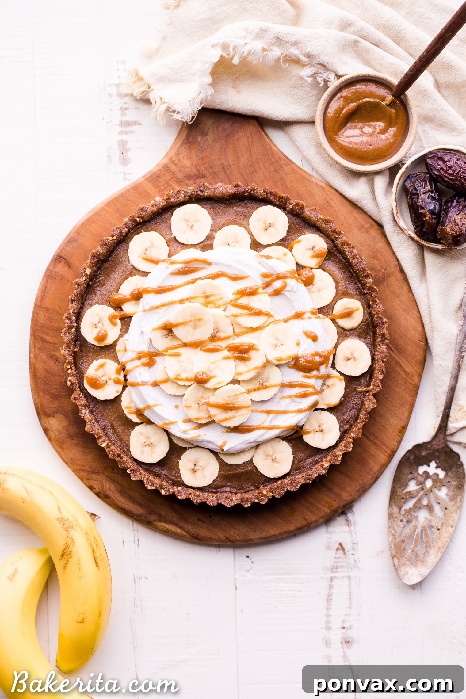 Dreamy Vegan No-Bake Banana Caramel Tart 5 This No Bake Banana Caramel Tart is similar to a classic Banoffee pie, but there's no baking necessary and it's sweetened entirely with dates! This healthy twist on a classic is sweet and scrumptious with a date caramel filling and coconut whipped cream on top. It's gluten-free, paleo, and vegan.