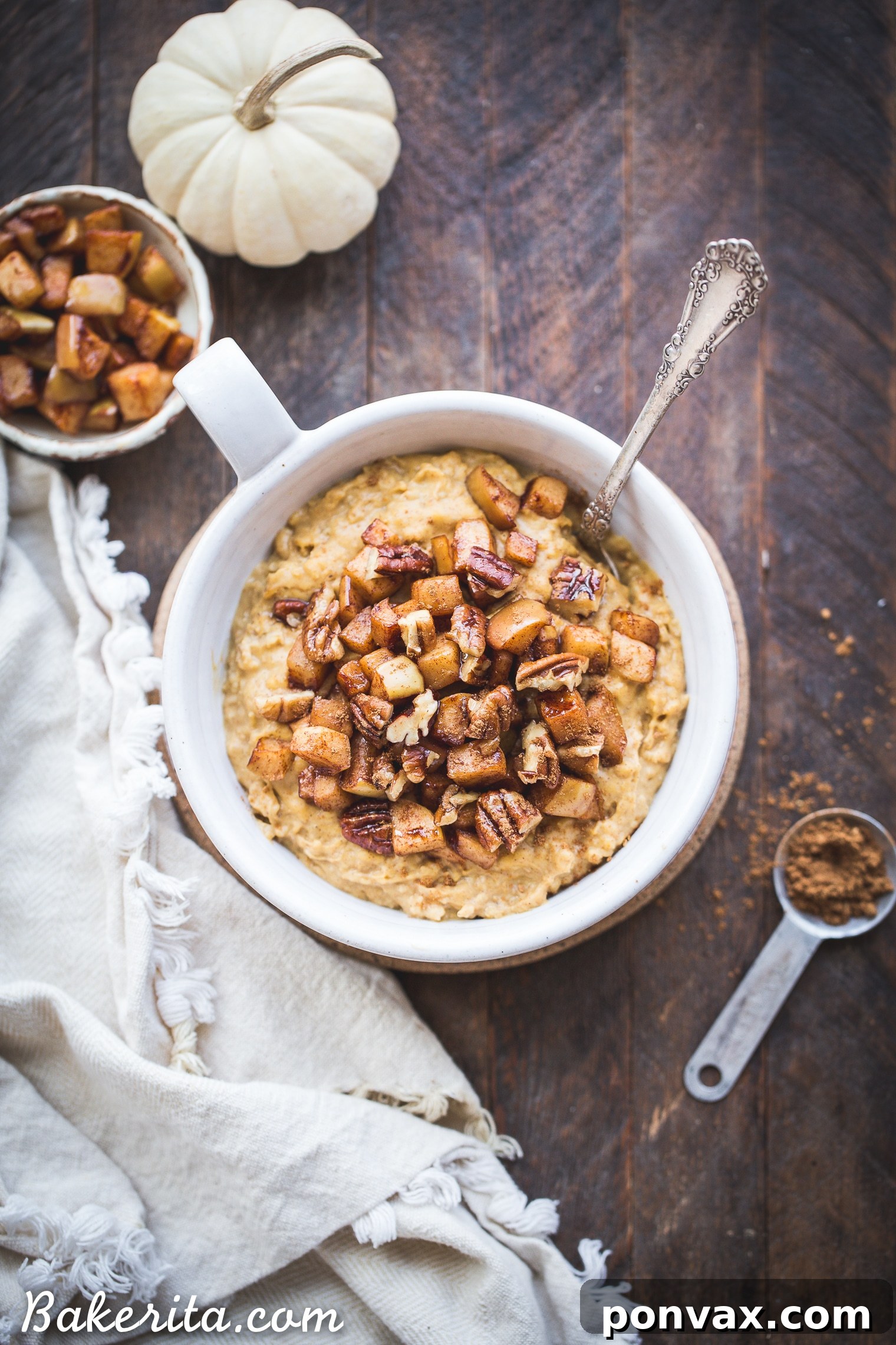 Warm Spiced Pumpkin Oats and Golden Caramel Apples 5 Warm and inviting Pumpkin Spice Oatmeal topped with beautifully caramelized sauteed apples and crunchy pecans, a delightful gluten-free and vegan breakfast.