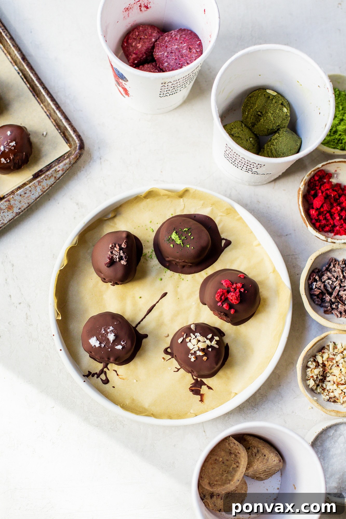 A delicious Daily Harvest Flatbread, baked to perfection and topped with fresh, colorful ingredients.