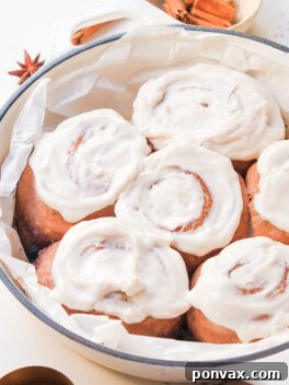 Irresistible Gluten-Free Sourdough Cinnamon Buns 21 A delicious gluten-free sourdough cinnamon roll with glaze, ready to eat.